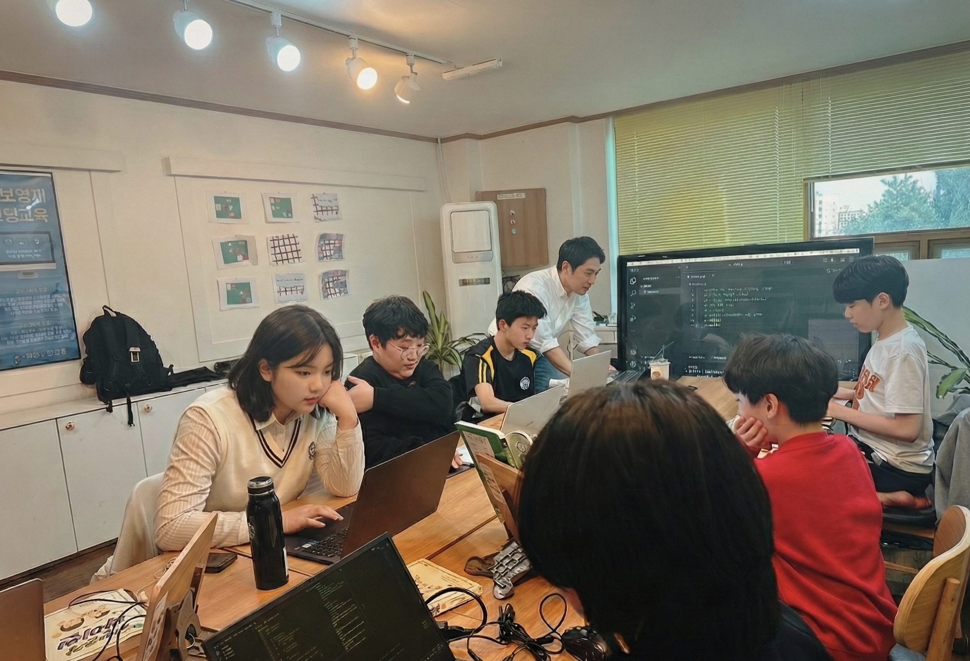 학생 코딩 현장